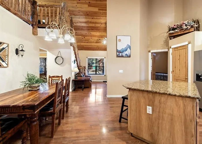 Holiday home Style Pine Cabin, Deck Views And Sleeps 12 *