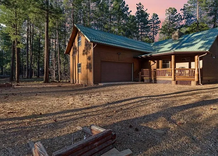 Style Pine Cabin, Deck Views And Sleeps 12 Holiday home Indian Pine